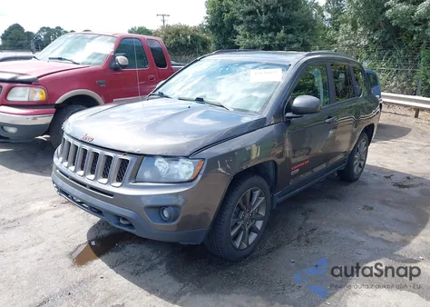 2016 Jeep Compass 75Th Anniversary из США, поврежденный, VIN 1C4NJDBB4GD692954